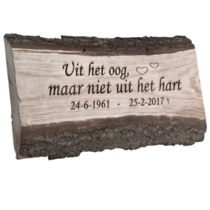 Plank met bast met tekst